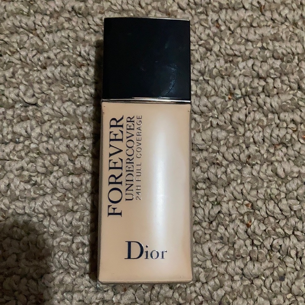 DIOR FOREVER UNDERCOVER FOUNDATION